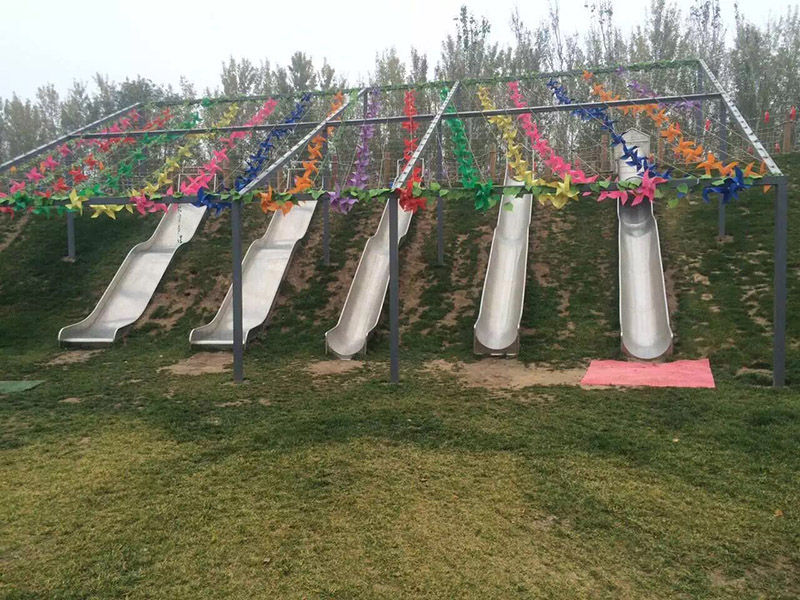不銹鋼滑梯，不銹鋼滑梯廠家，不銹鋼滑梯工廠